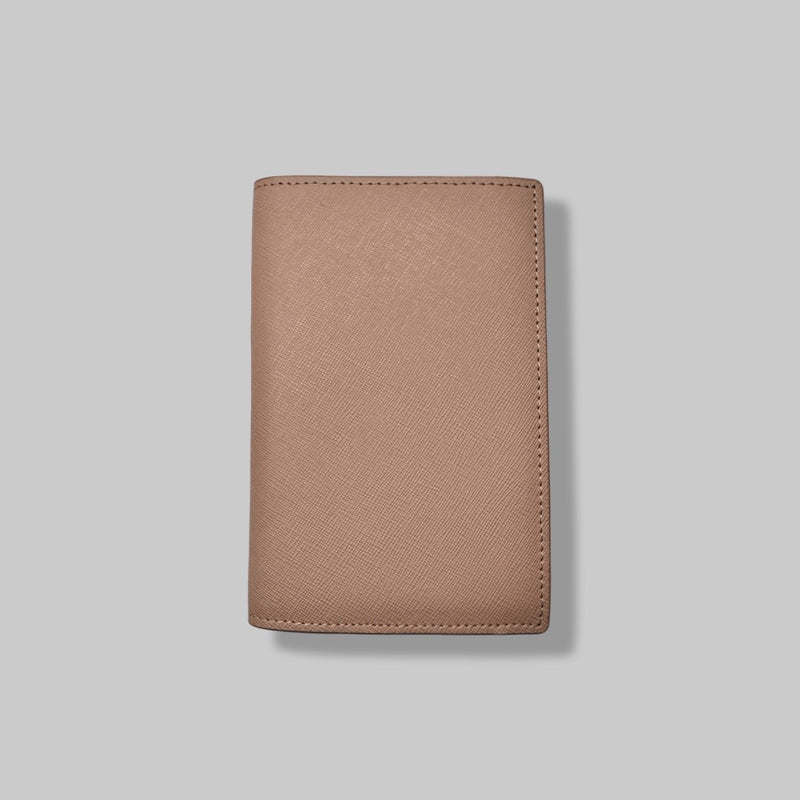 PASSPORT HOLDER IN BLUSH PINK SAFFIANO LEATHER